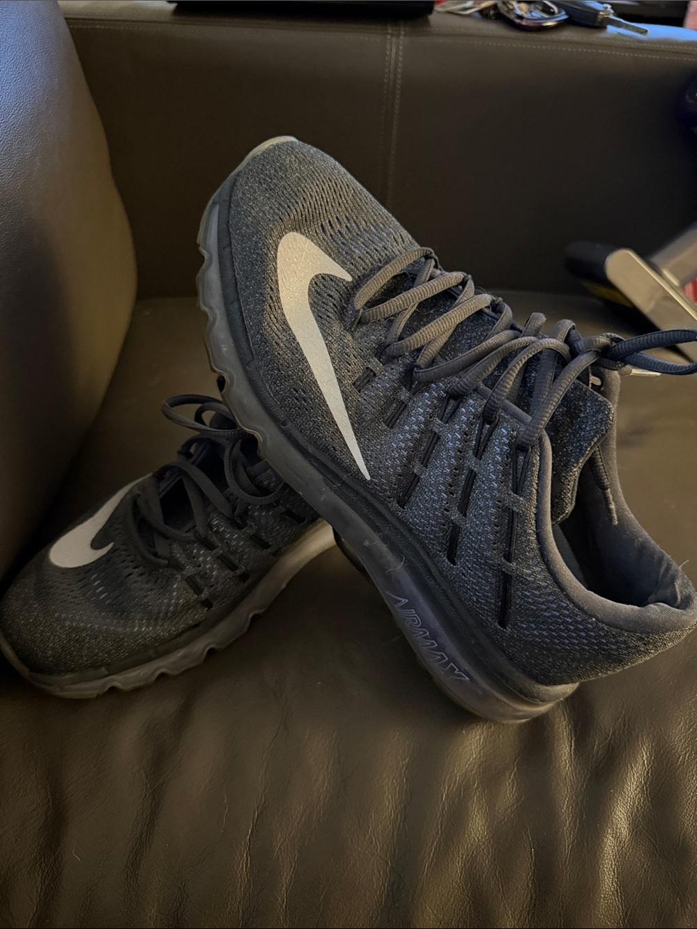 Nike Women’s 2016 Air Max Dark Grey Knit Athletic Shoes with Silver Swoosh